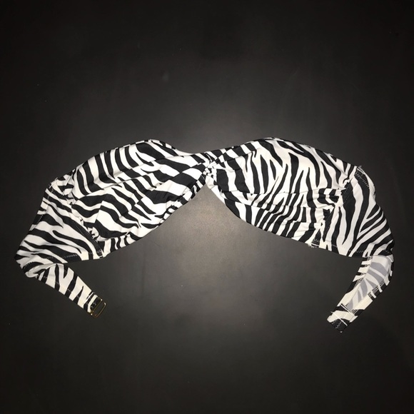 Victoria’s Secret bathing suit top - Picture 1 of 3